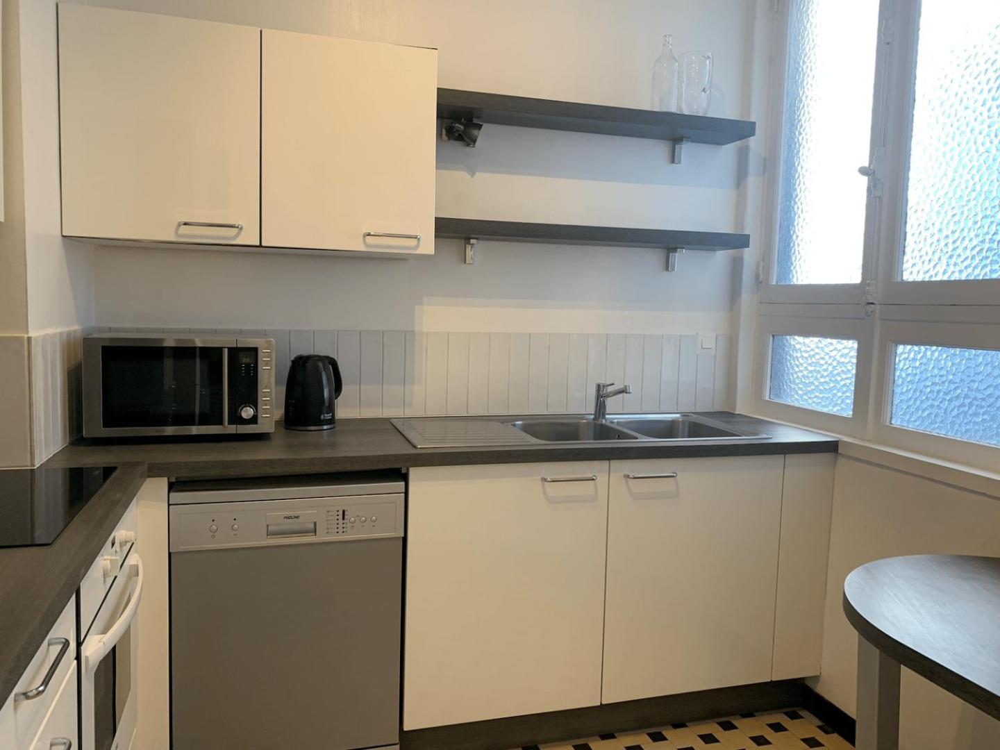 Appartement 2 Chambres Avec Parking, Proche Metro Rijsel Buitenkant foto