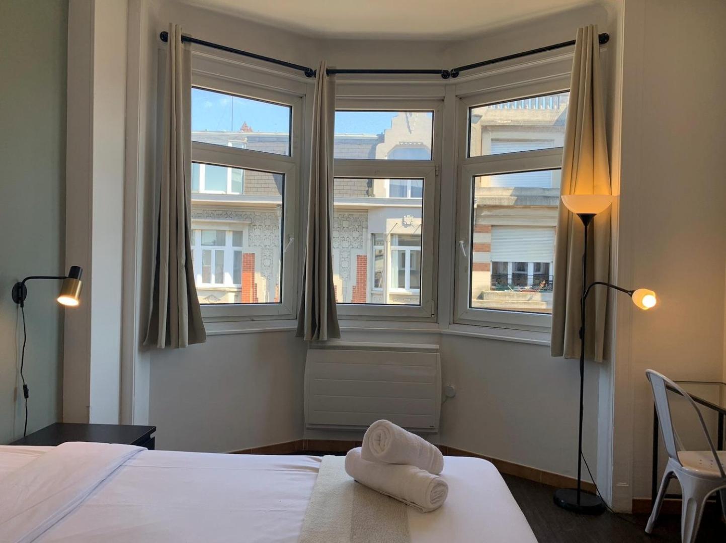 Appartement 2 Chambres Avec Parking, Proche Metro Rijsel Buitenkant foto